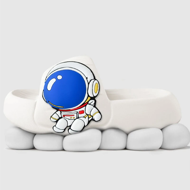 BEVERGREEN Thick Sole Cute Astronaut Women Slippers Bathroom Beach Indoor Sandals 2022 Summer New Couple Slides Soft Women Shoes