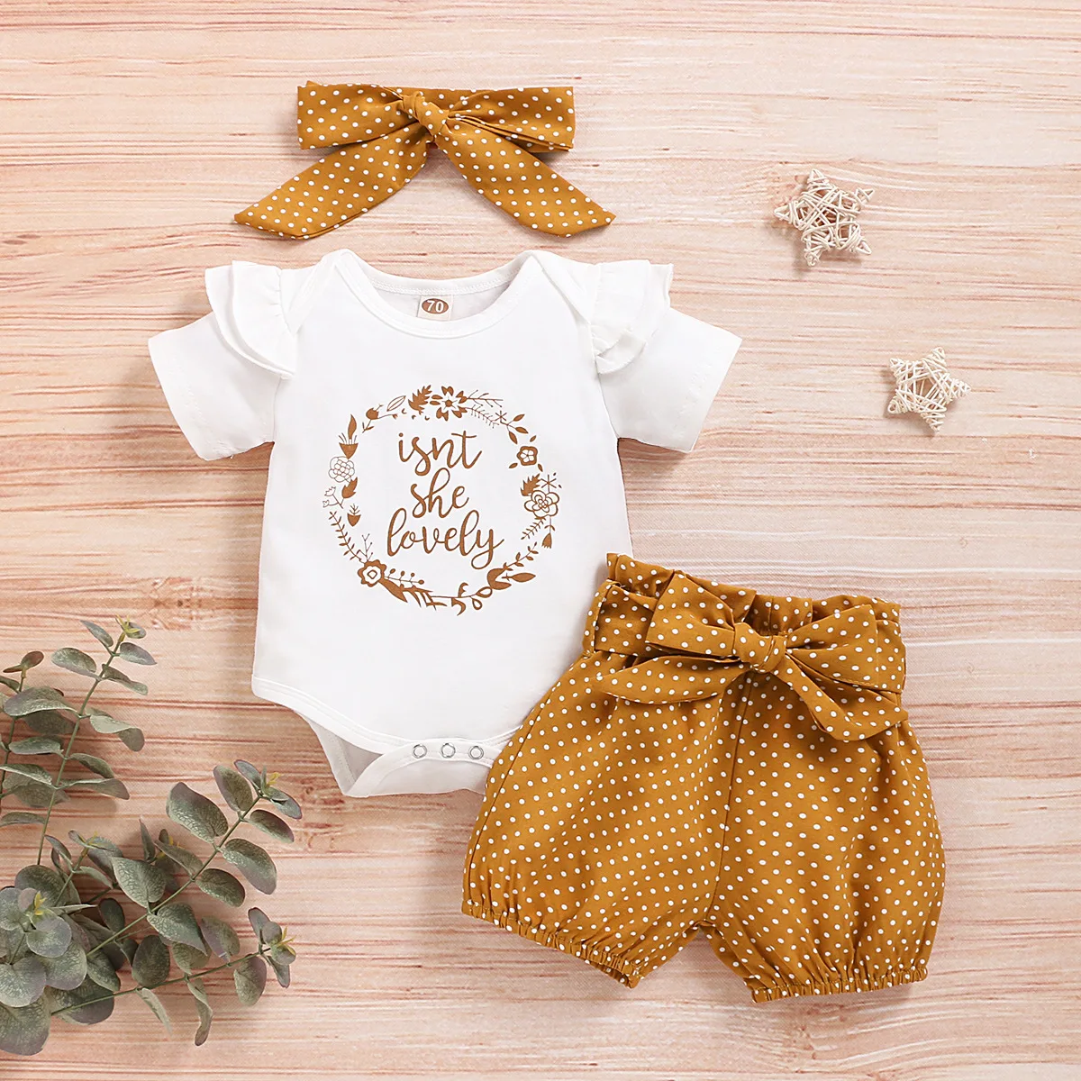 

Baby Girl Outfit Set Summer 2022 New Toddler Newborn Baby Girl Pop Short Sleeved Letter Rompers + Floral Wave Point Shorts Set
