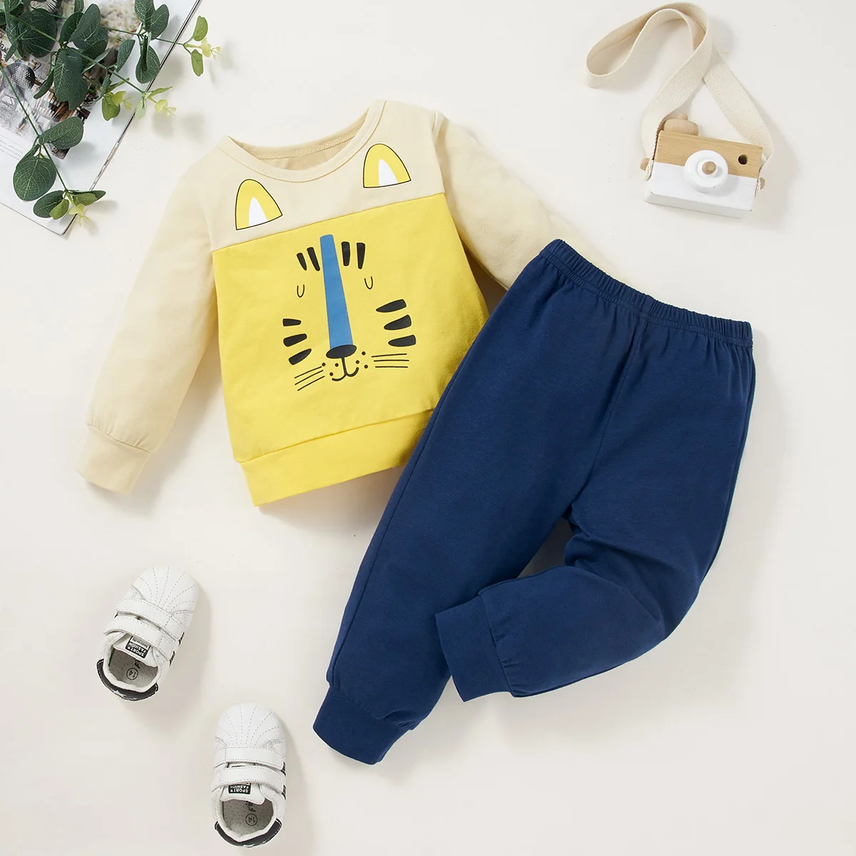 

LAPA Baby Boys Long Sleeve Autumn Winter Casual Crew Neck Spring 2 Piece Cute Cartoon Pants Set Outfits