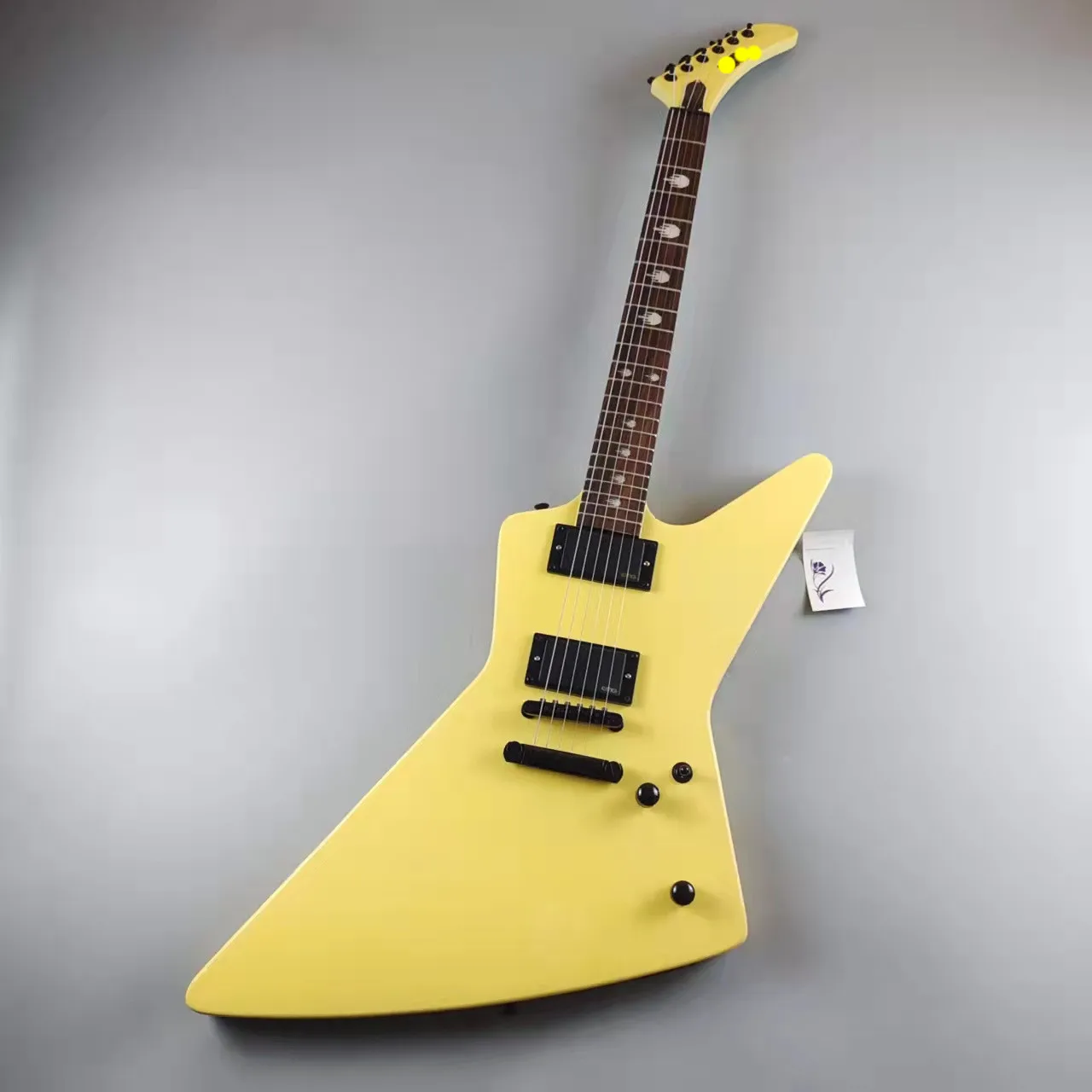 

¡Guitarra eléctrica en stock James Hetfield explorar EET mierda en stock you will receive lo que ve... de guitarra de calidad!