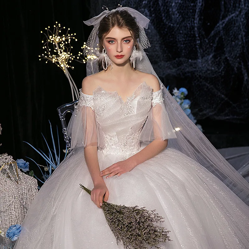 

2023 New Mori Style Hepburn off-Shoulder Starry Sky Princess Super Fairy Dream Small White Simple Wedding Dress F69