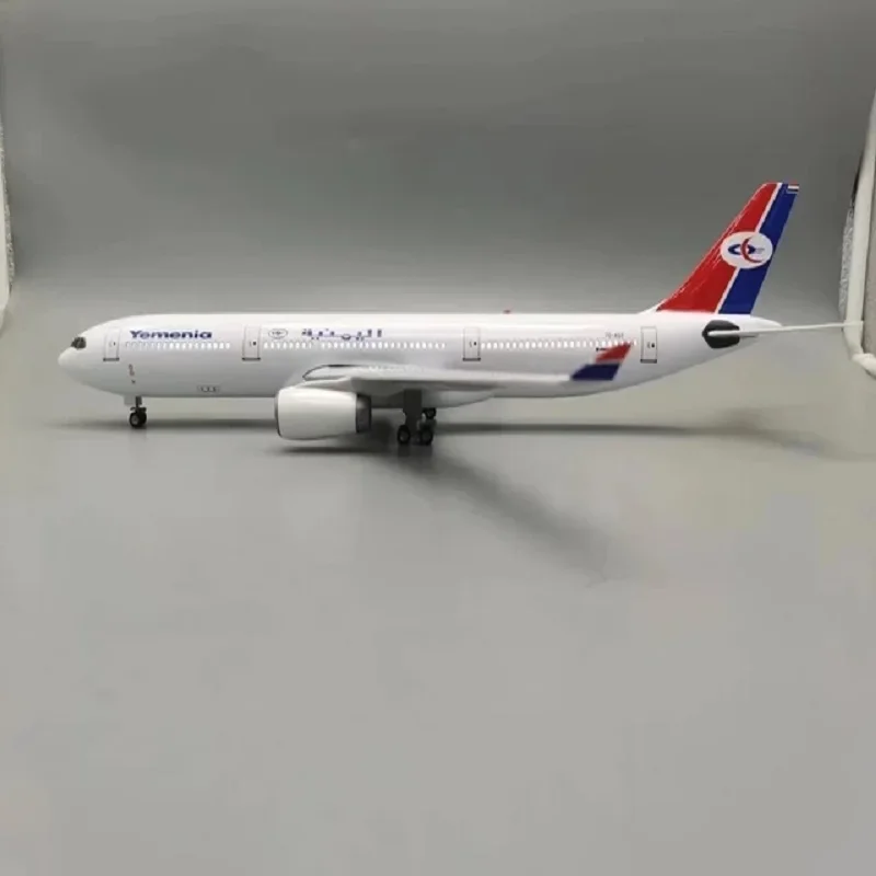 Модель самолета A330 из эпоксидной смолы масштаб 1: 330 47 см