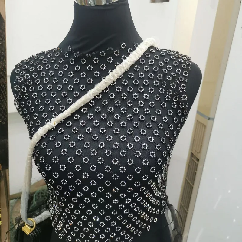 Круглый сетчатый бриллиант. Аксессуары для одежды. Экологически чистые