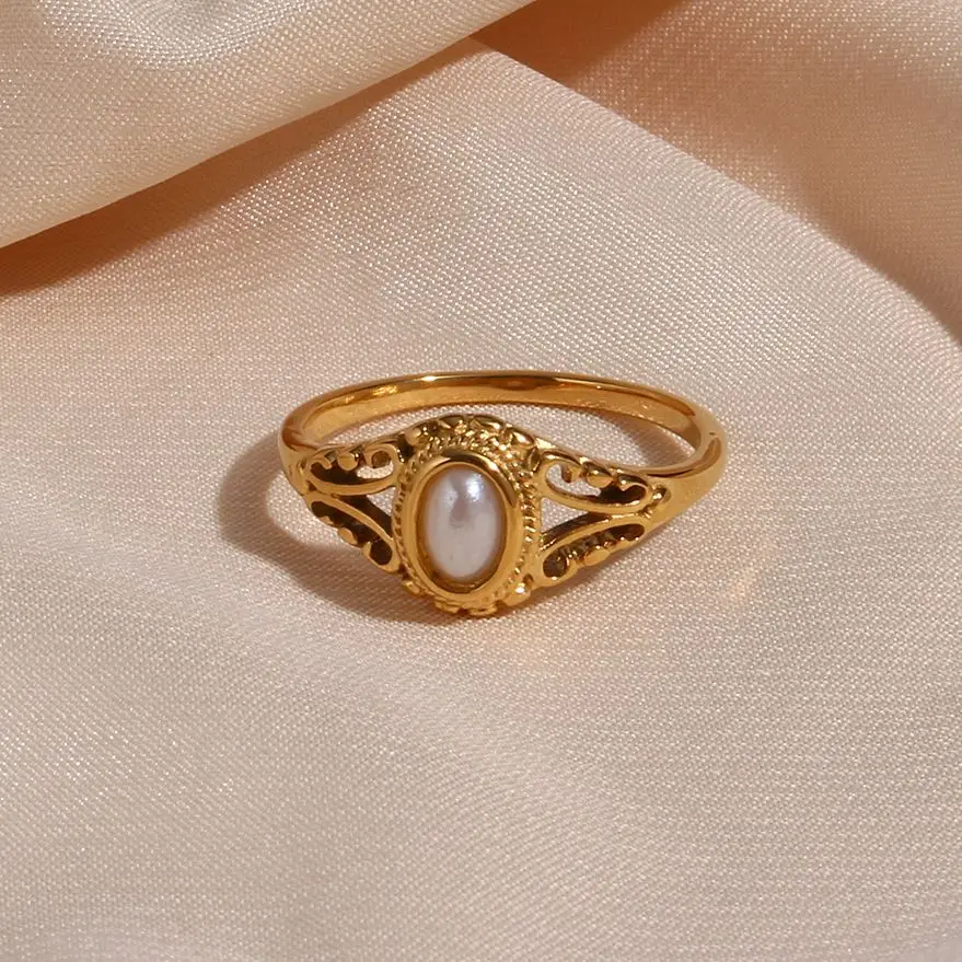 

2023 New Thin 18K Gold Plated Hollow Texture Natural Freshwater Pearl Rings For Women Stainless Steel Tarnish Free Gold Ring