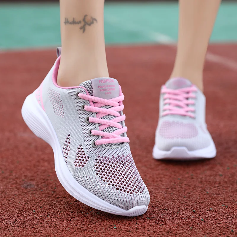 Lightweight Women Casual Shoes Non-slip Female Vulcanized Shoes Outdoor Breathable Women's Casual Sneakers Lace Up Free Shipping