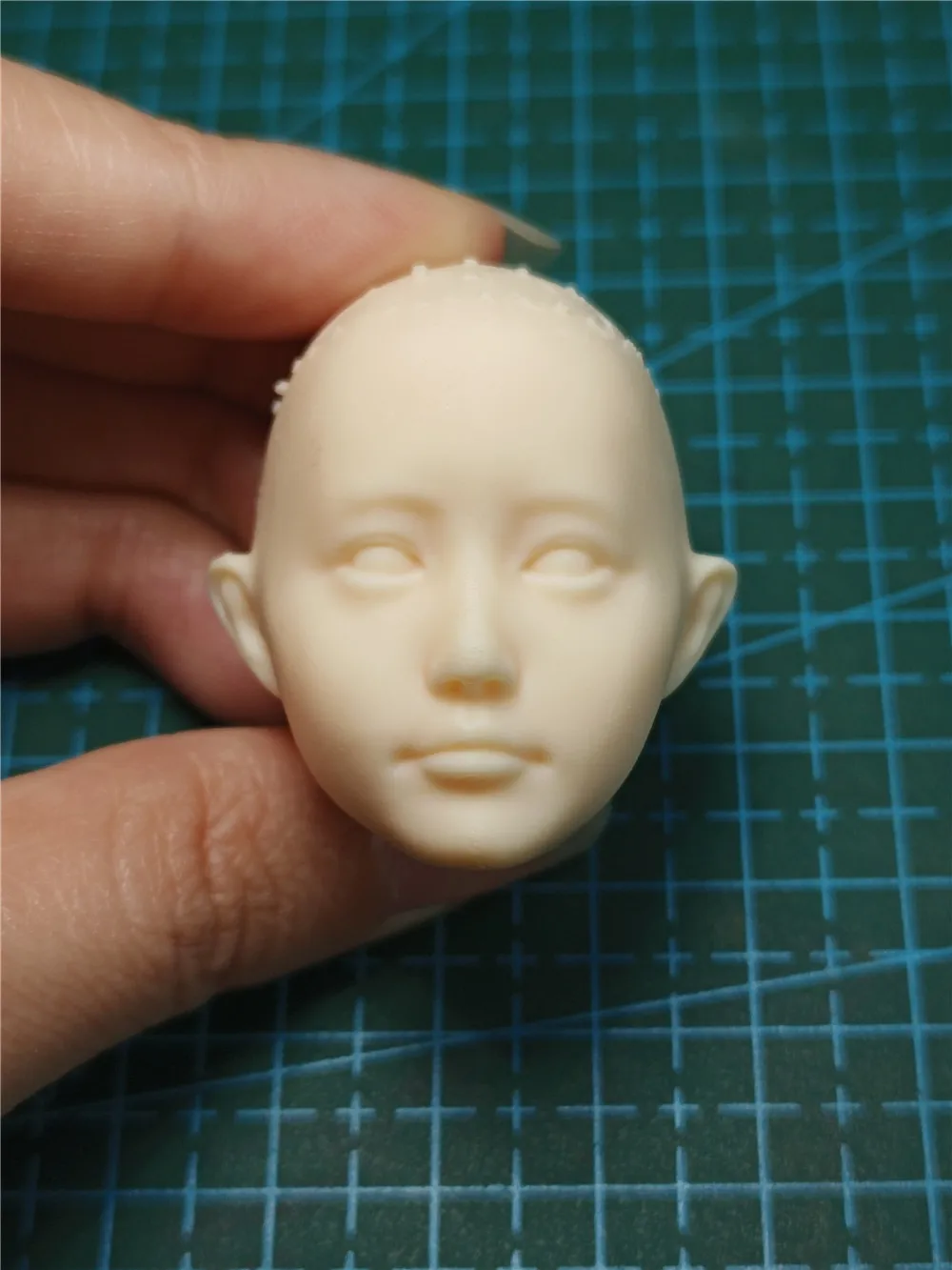 

Unpainted 1/6 Scale Slightly Chubby Girl Head Sculpt Model For 12 inch Action Figure Dolls Painting Exercise Head Sculpt