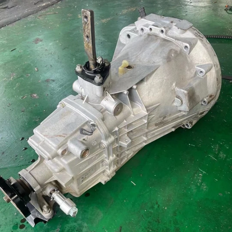 Классическая трансмиссия в сборе ручная 5-скоростная Isuzu JX493Q3Q4 National Sanguo IV Diesel 2.8T