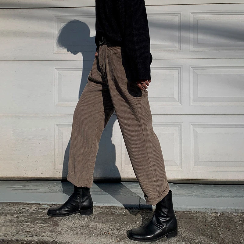 Мужские вельветовые брюки IEFB, корейская мода, свободные универсальные прямые широкие брюки, однотонные плиссированные мужские брюки, Осень...