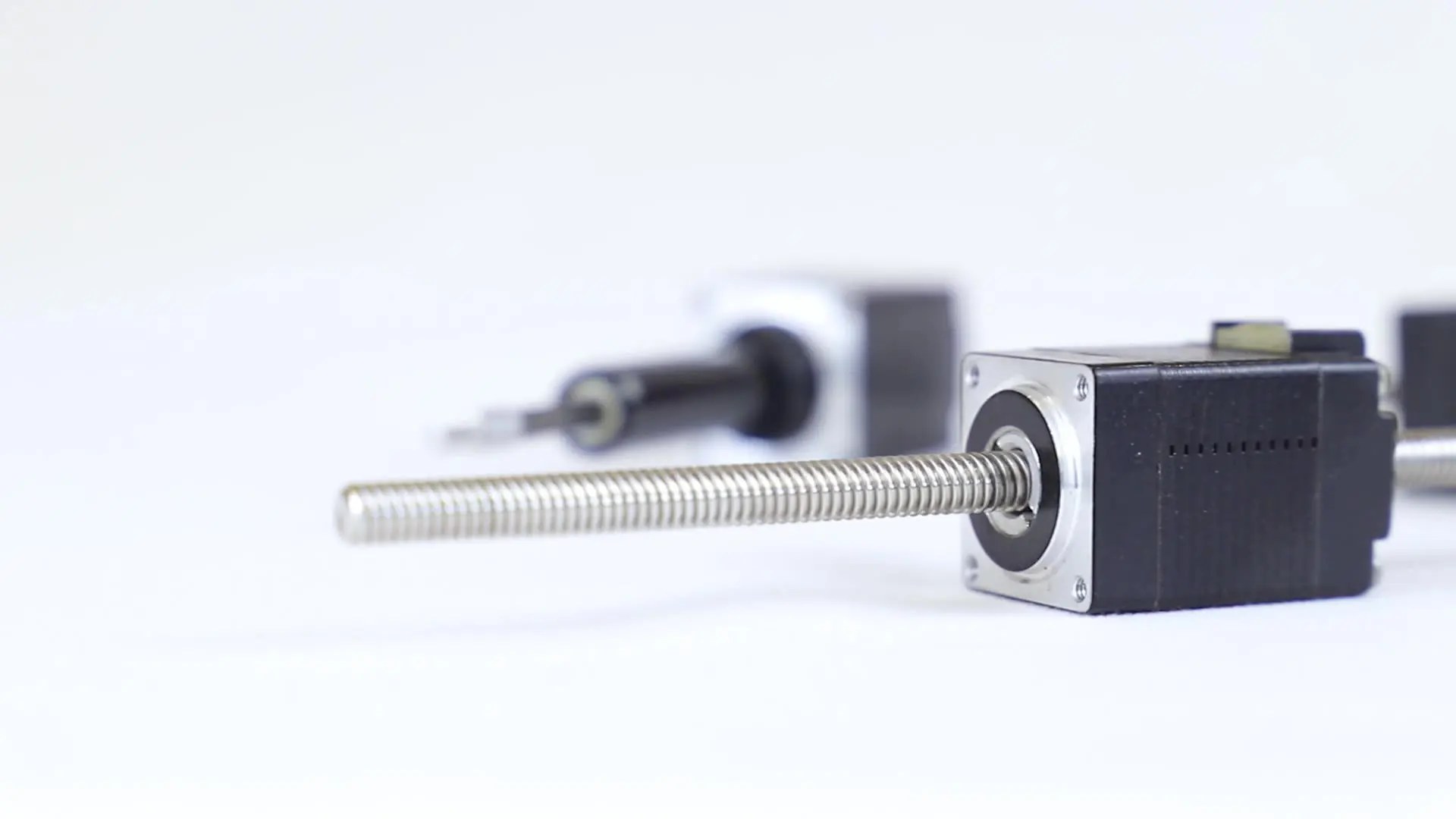 

Hybrid Stepper Motor Nema 34 86mm For CNC Router Band Saw Table Machine Linear stepper motor