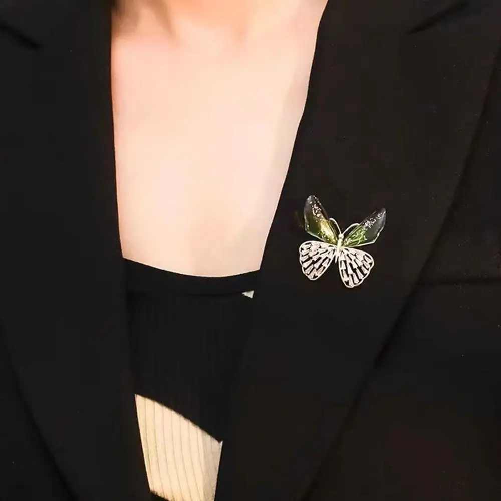 

1 pc Korean Style Brooch Sweater Coat Collar Pin Transparent Wings Butterfly Brooch Vintage Female Cloth Accessories
