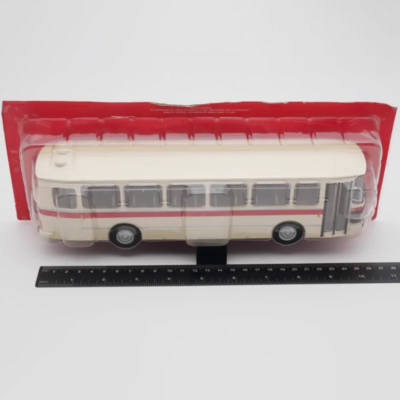 Литая в масштабе 1:43 модель автомобиля Saviem S53 R из сплава