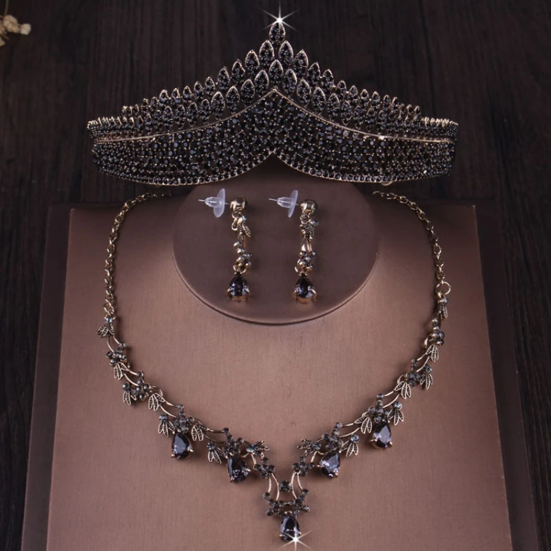 

Baroque Gold Color Black Crystal Heart Bridal Jewelry Sets Rhinestone Crowns Tiaras Necklace Earrings Wedding Dubai Jewelry Set