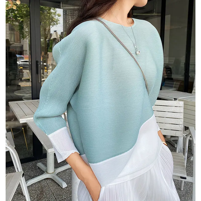 

Pleated loose and thin fashion long-sleeved t shirt top women 2022 spring new color matching Western style loose t-shirt female