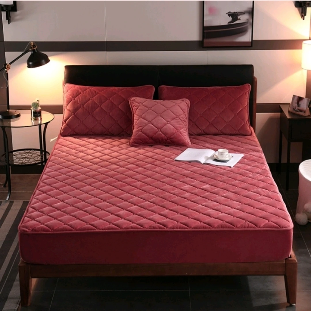 

Plush Thicken Quilted Mattress Cover Warm Soft Crystal Cotton Bedsheet Quilted Bed Fitted Sheet (NO Pillowcases)