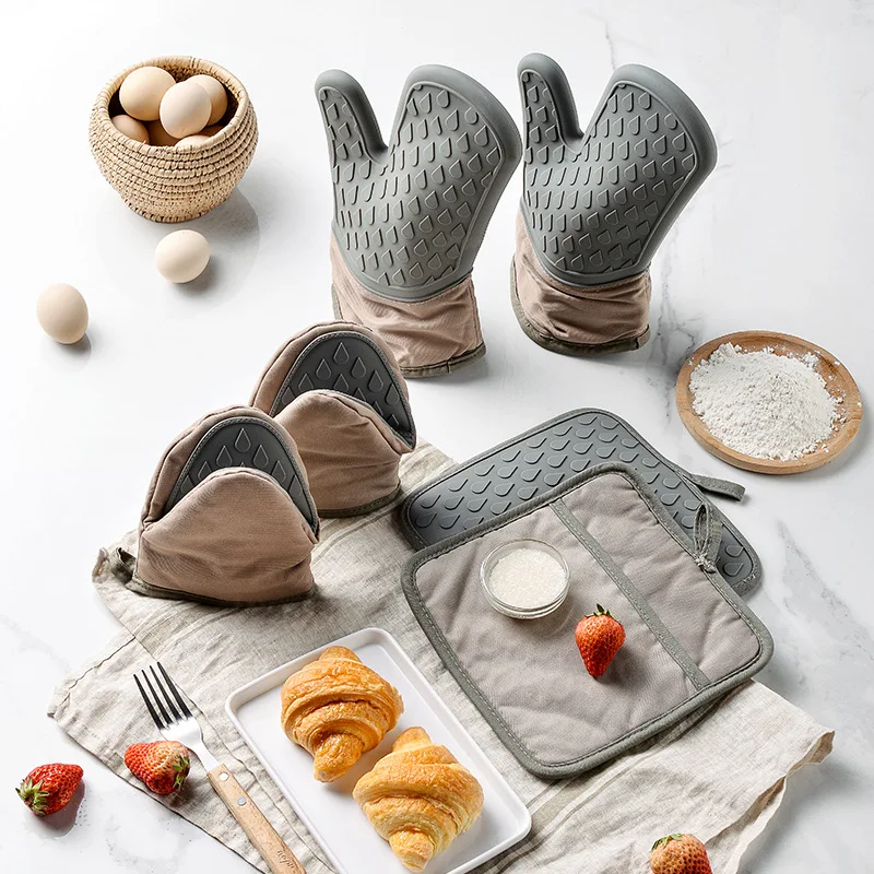 

Silicone Oven Mitt with Quilted Liner Baking Insulation Cotton Heat Resistant Slip Resistant Flexible Gloves Kithen Mitts