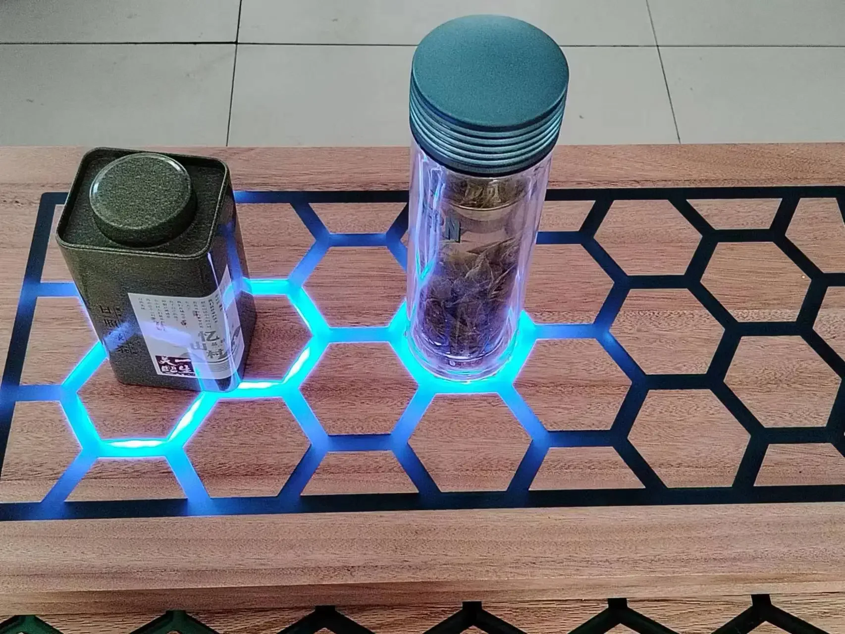 Индукционный полимерный журнальный столик Smart Touch