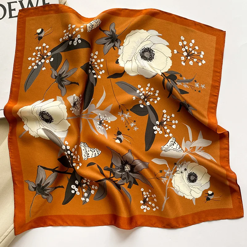 

Fashion 2022 Women Summer 100% Silk Neck Bear Scarf for Hair Headband Luxury Design Print Square Scarves Lady Bandana Kerchief