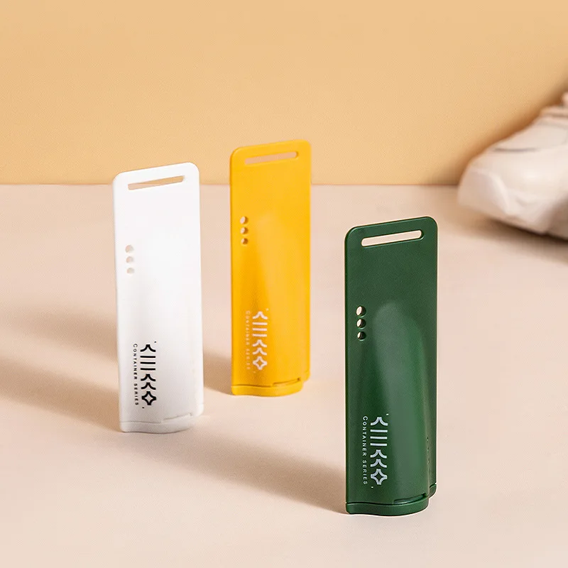 

Footwear Deodorizing Box Desiccant Closet Footwear Cabinet Deodorizing Moisture Absorber Household Air Purifying Freshener