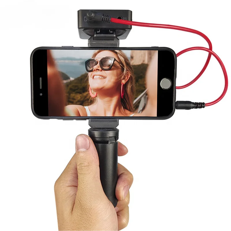 Беспроводной мини-микрофон для камеры DAYMIC Youtube UHF 2CH