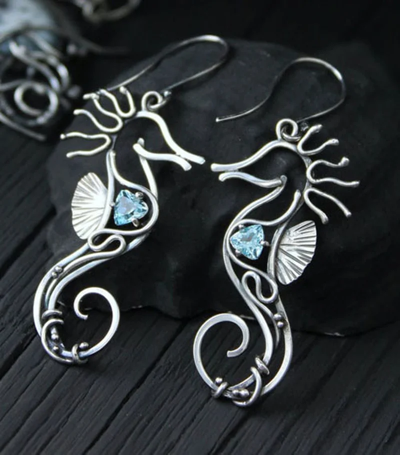 

Retro Ethnic Silver Color Spiral Half Circle Heart Earring Vintage Jewelry Antique Metal Carved Pattern Seahorse Dangle Earrings