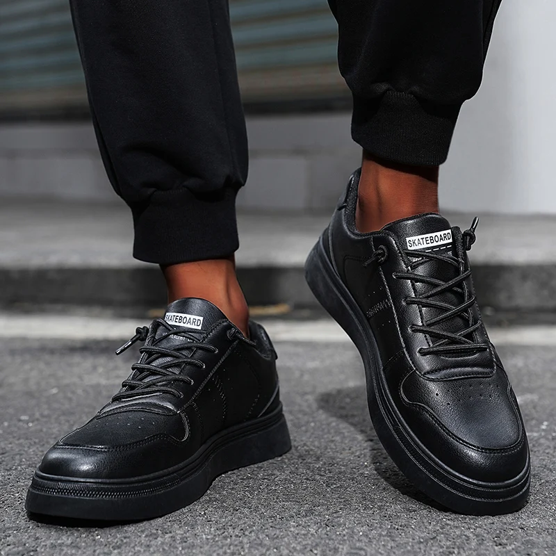 White Comfortable Men Skateboarding Shoes Skate Low-top Walking Sneakers Flat Concise Casual Shoe 2022 New Autumn New Men Shoes