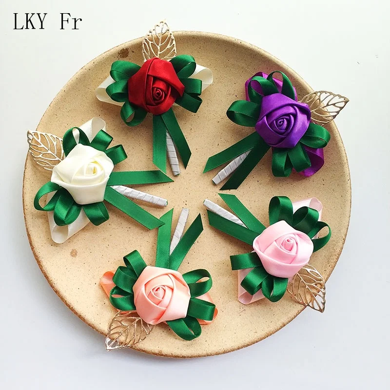 

LKY Fr Boutonniere Wedding Accessories Roses Ribbon Brooch Flowers Wrist Corsage Bracelet Bridesmaid Groom Buttonhole White Pins