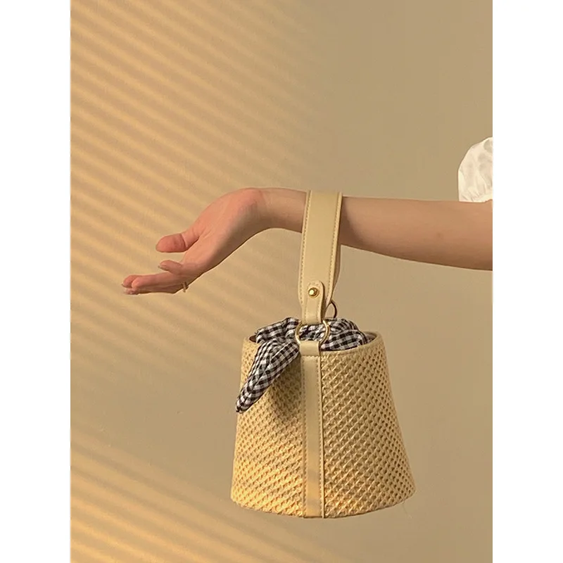 Фото 1 шт. Сумка-ведро из плетеной соломки с узловой ручкой, модная женская сумка через плечо, стильная летняя повседневная сумочка №2