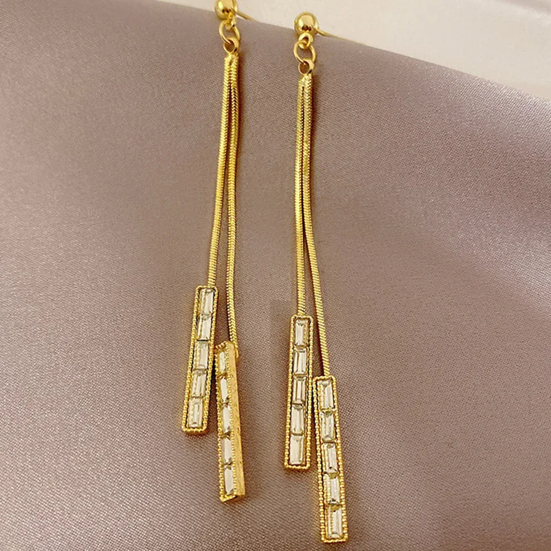 

Women's Long Earrings With Zirconia Square Dangle Earrings Gold Plated Chain Earring Wire, Elegant Jewellery 2023 Brand New