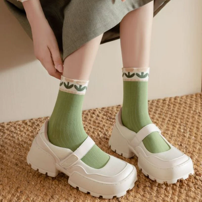 5 Pairs Green Flowers Fashion Women Socks Kawaii Long Winter Cotton Socks Print Soft Comfortable Street Style Female Leg Warmers
