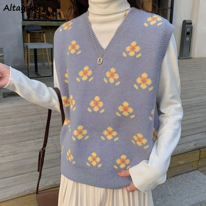 

V-neck Floral Sweater Vest Women Retro Sweet Students Popular Baggy Soft Spring New Knitted Tops Outwear Ulzzang Chic Gentle Ins