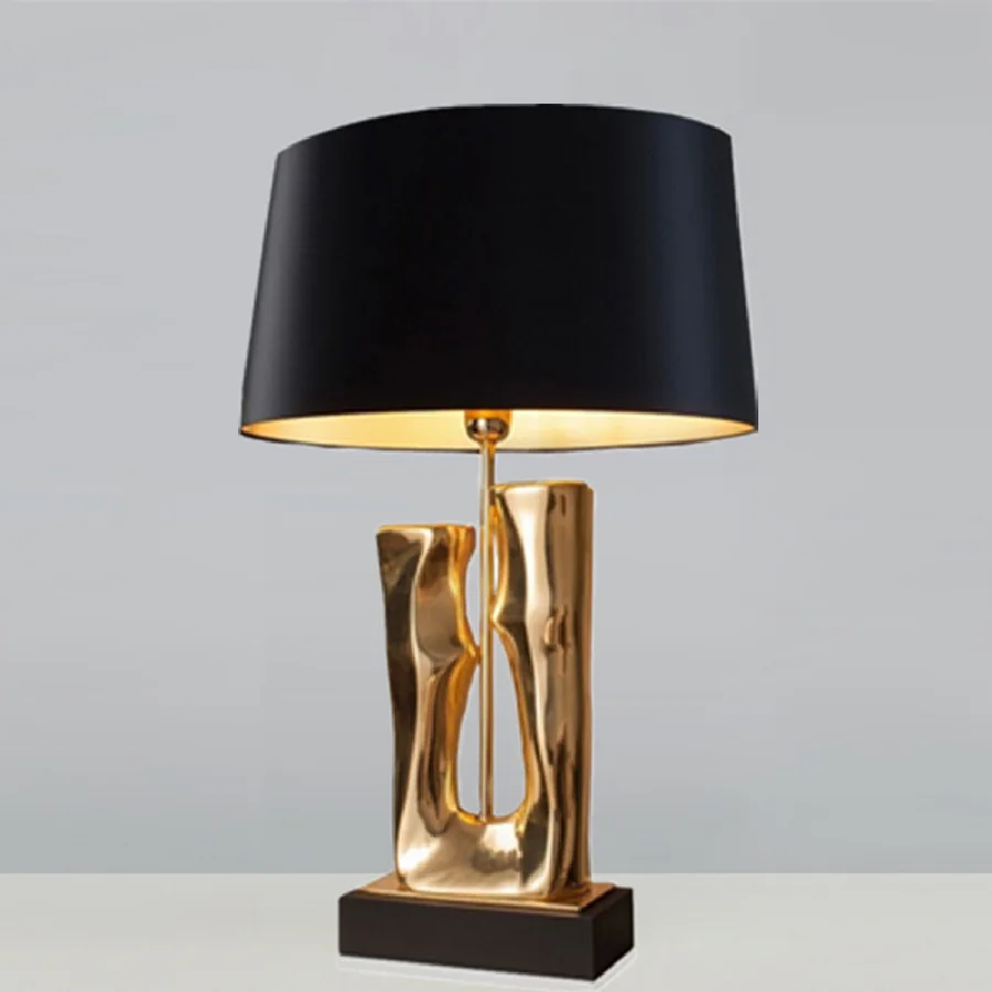 

Nordic fashion light luxury simple designer post-modern table lamp American Creative Art high-grade ceramic table lamp