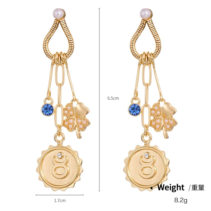 

2023 Fashion Classic Geometric Women Dangle Earrings Asymmetric Earrings of Star and Moon Female Jewelry