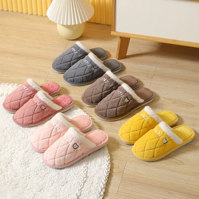 Женские тапочки с мультяшным котом цвет в ассортименте