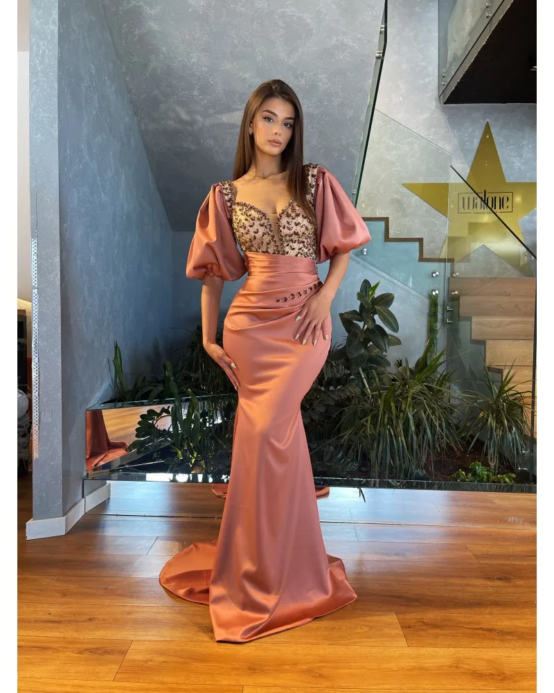 

Gorgeous Crystal Beads Evening Dresses 2023 Mermaid Puff Half Sleeves V Neck Satin Women Formal Long Prom Gowns Party Guest