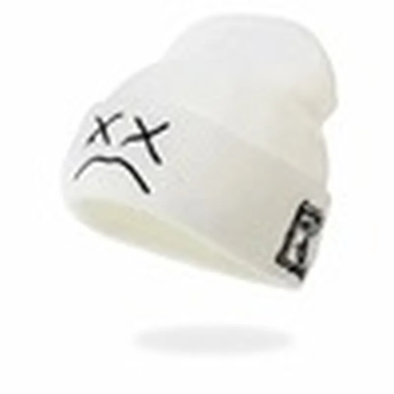 Шапка-бини с вышивкой вязаная шапка лицом грустного мальчика для зимы Модные