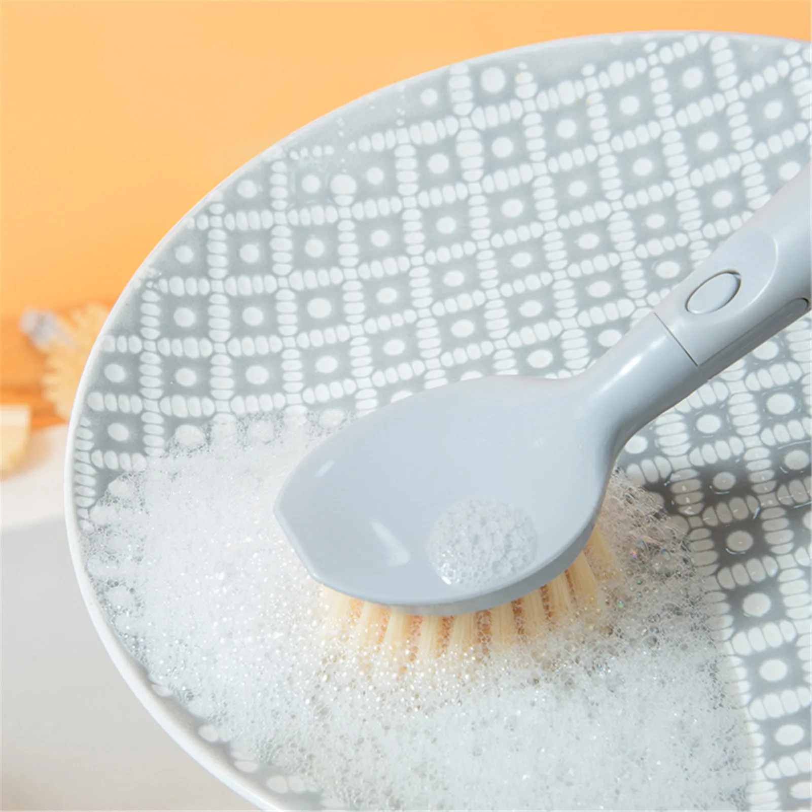 

Natural Wooden Long Handle Pan Pot Brush Dish Bowl Washing Cleaning Brush Kitchen Pot Brushing Tool Bowl Washing Cleaning Brush