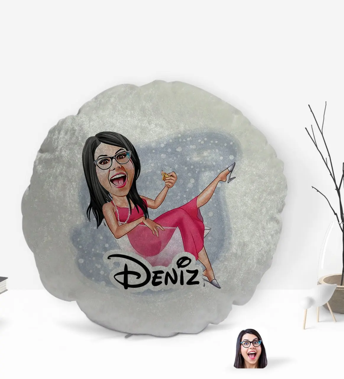 

Personalized Is Women Patroniçe Caricature Of Round Decorative pillow Decorate Yastık-1