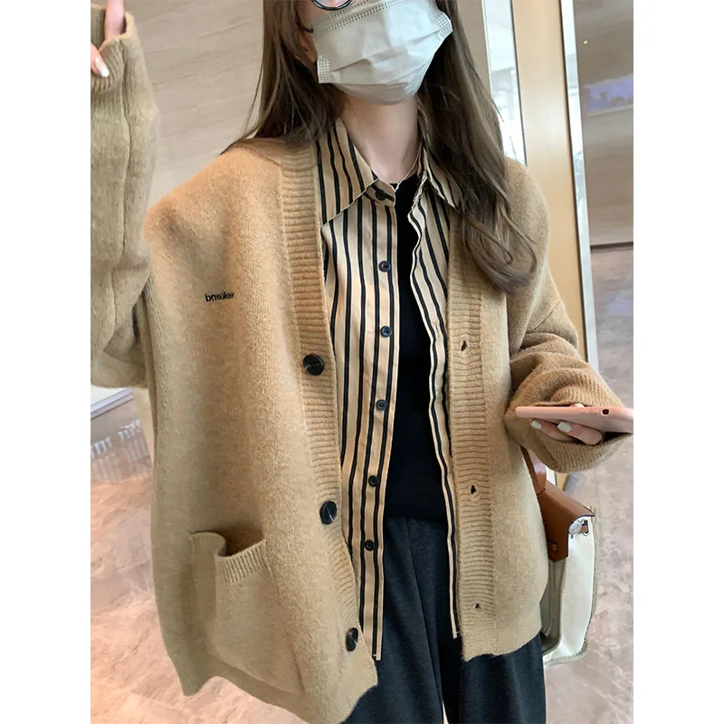 

Lazy style Khaki letter sweater coat for women in autumn and winter, loose, casual, high-grade, thickened knitting cardigan