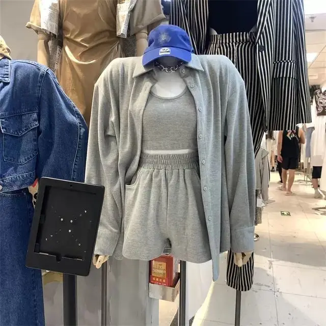 

Tracksuit Three Piece Set Women Hoodies Sweatshirt Sweatpants Joggers Short Pant Suits Femme Outfits Sweatsuit