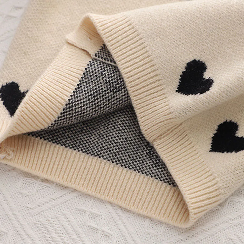 Свитер для девочек с милым рисунком сердечек весеннее пальто детская одежда