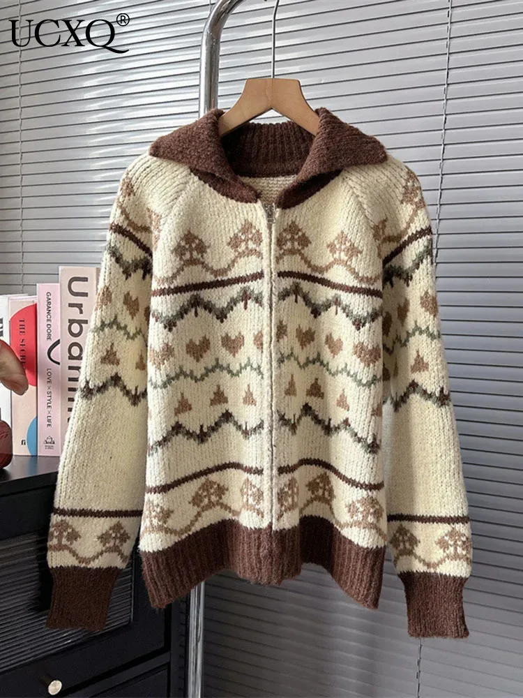 

UCXQ Vintage Lapel Zipper Jacquard Knit Cardigan Sweater Jacket Contrast Color Loose Long Sleeve Coat 2023 Autumn Winter 6U6814