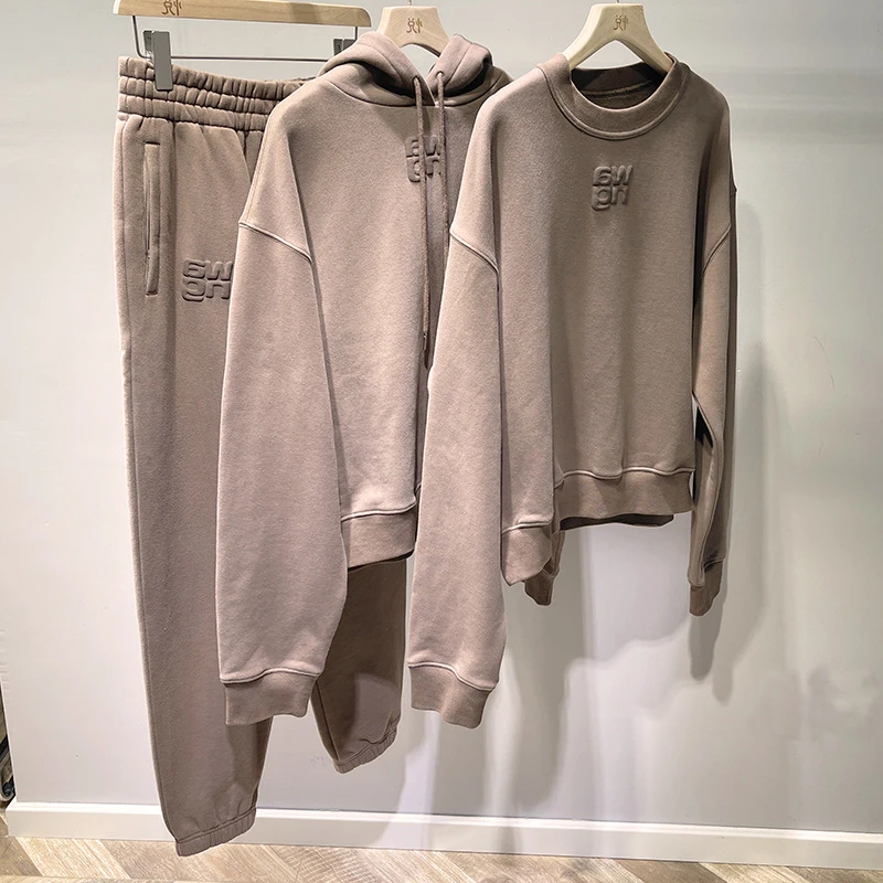 

Fashion Classic Trendy Luxury Designer Cloth Pants Hooded Sweater Plush Three-dimensional Printing Round Neck Pullover Sweater