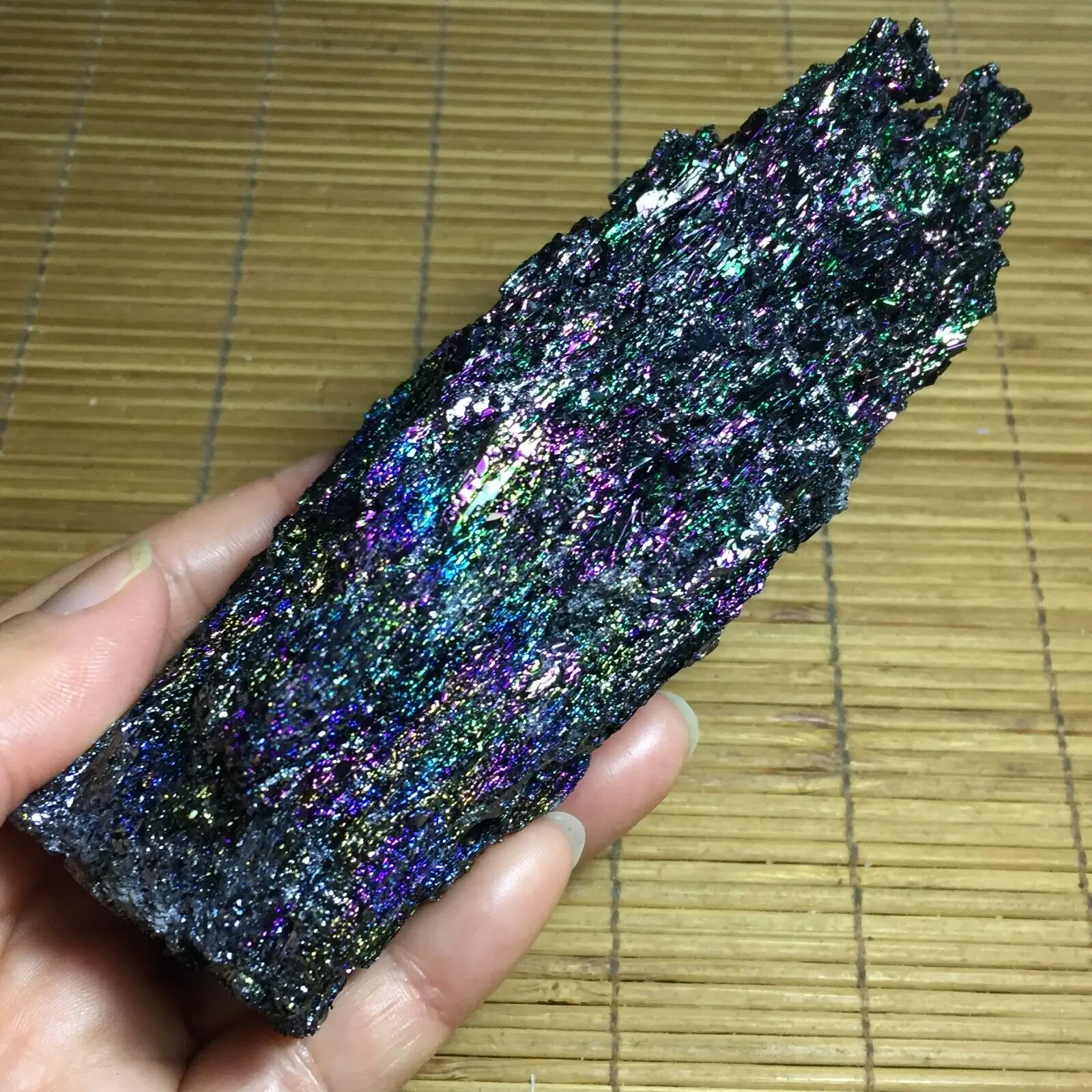 Натуральный Радужный карборум необработанный кристалл цветное сырье руды