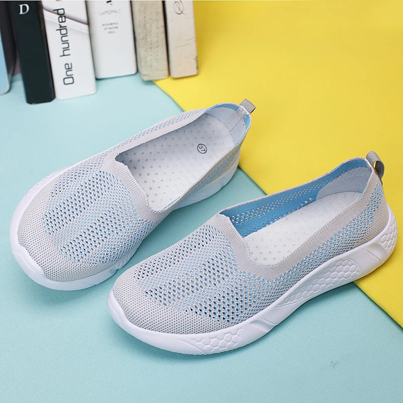 Free Shipping Women's Walking Shoes Breathable Lightweight Slip-On Sneakers Outdoor Casual Flats