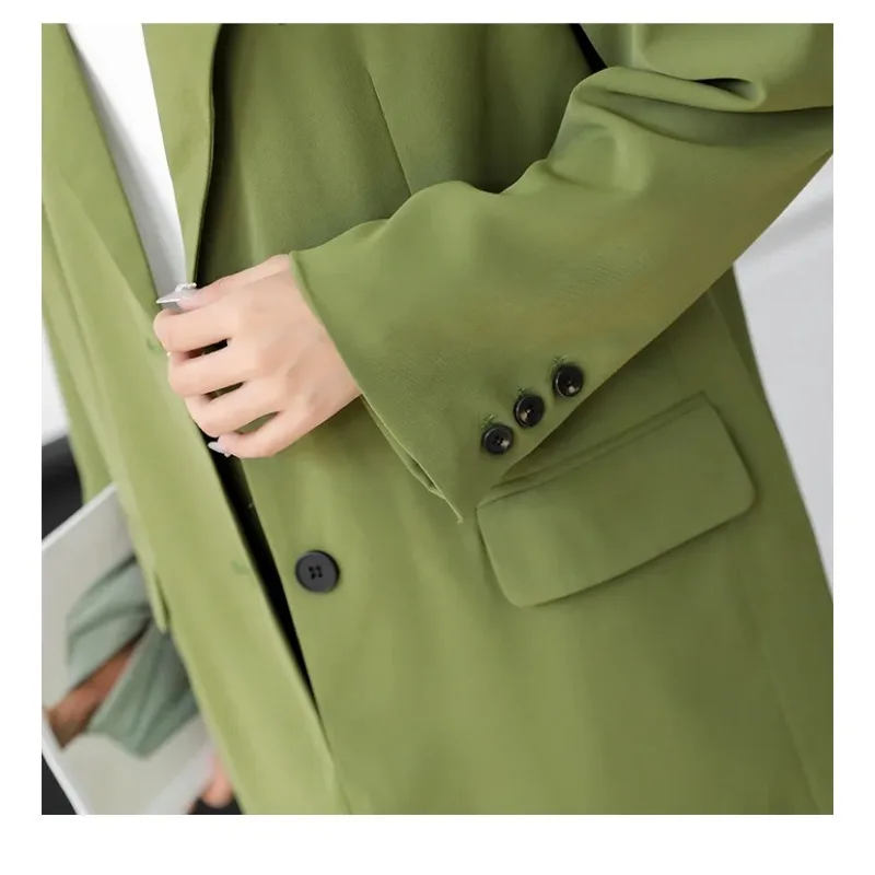 Рисунок 5 - Женский офисный костюм