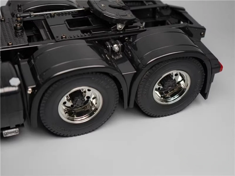 Масштаб 1/14 Тракторный прицеп Пластиковая колесная гайка подходит для Tamiya FH12 FH16 750