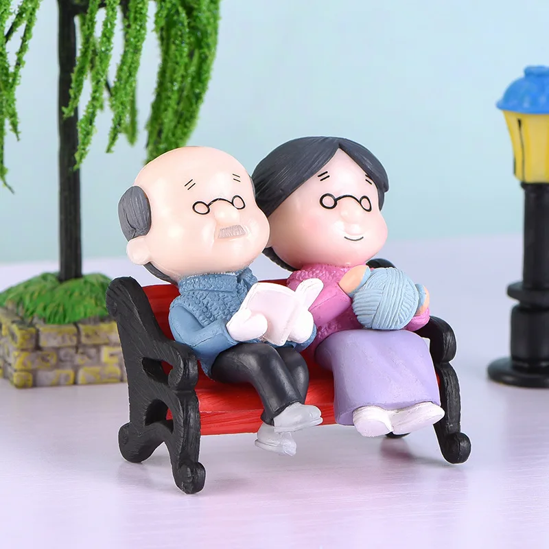 

1 Pair Grandma Grandpa Couple Figurines Miniatures Resin Craft Garden Dollhouse Ornament Micro Landscape Home Desktop Decor