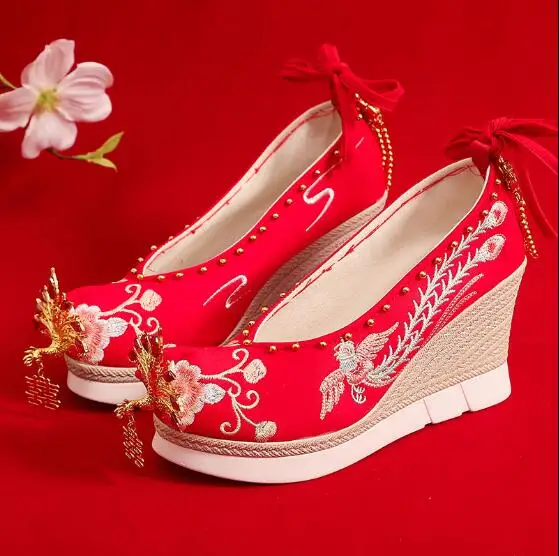 Красная женская обувь на высоком каблуке 9 см свадебная Весенняя вышивка