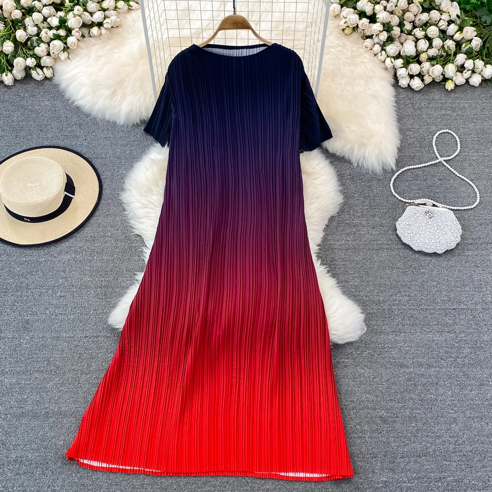 

Loose Women Pleated Dresses Oversized 2022 New O-neck Short Sleeve A-line Gradient Color Fashion Summer Dress
