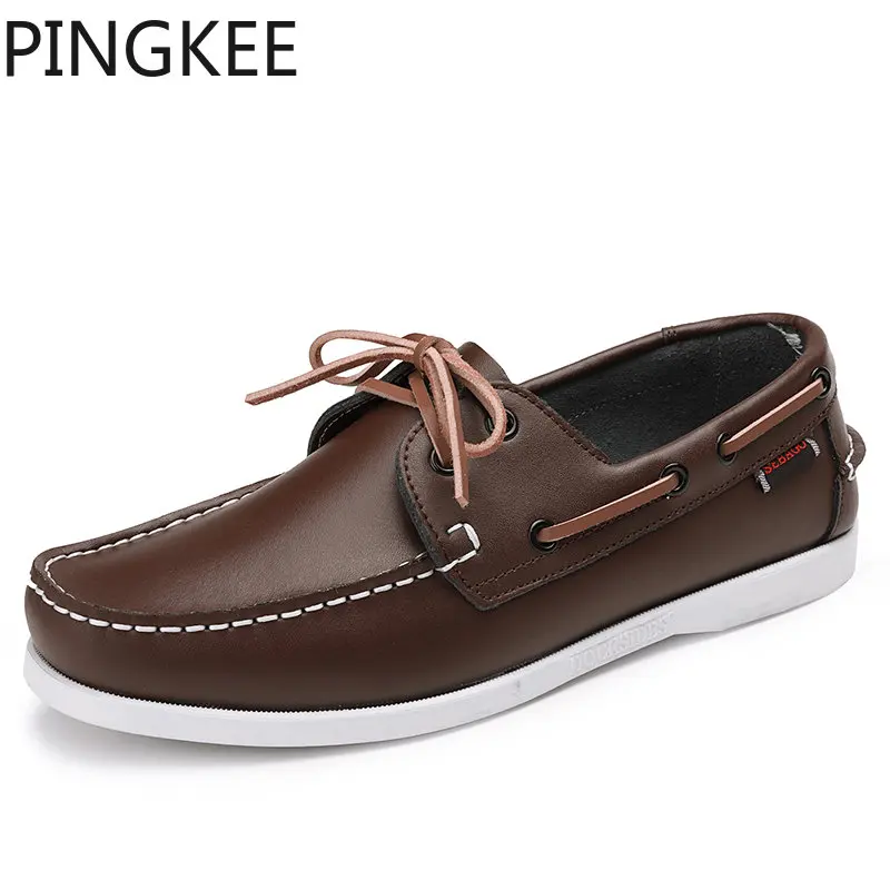 

PINGKEE Genuine Hand-sewn Leather Uppers Moccasin Brass Eyelets Rubber Outsole Round Toe Slip On Loafers Men Boat Driving Shoes